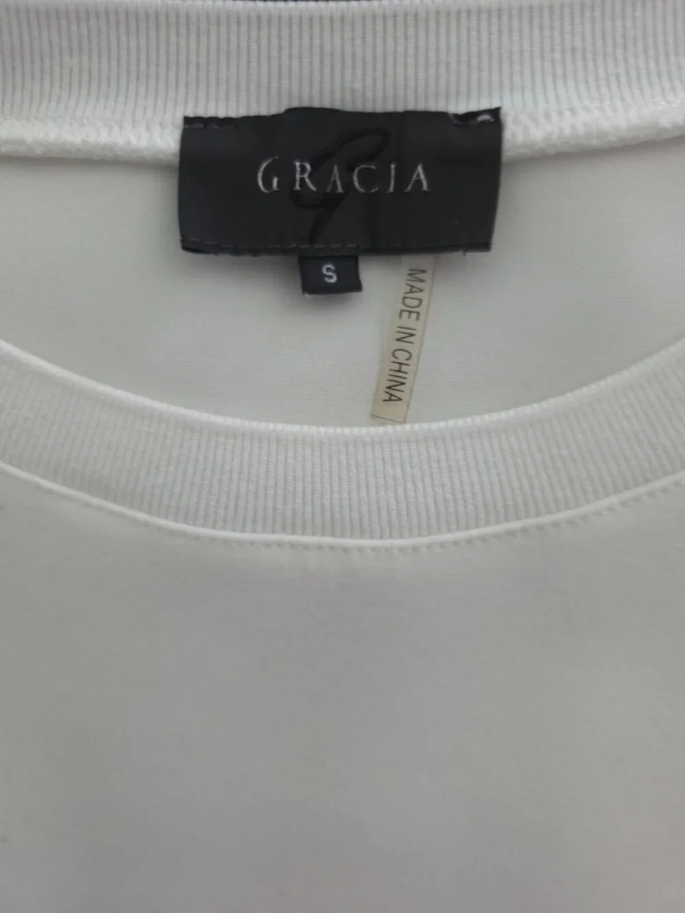 GRACIA White Puff Sleeve Top With Sheer Organza Ruffle Cuffs Women's Small - Picture 4 of 6